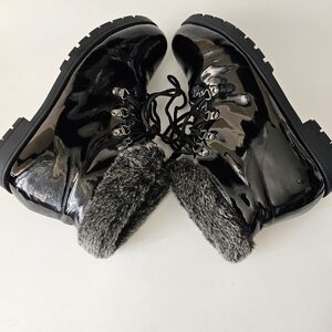 Comfortview Womens Black Vylon Hiker Booties Shinny Faux Fur Cuff Lined 10.5 WW